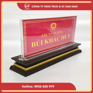 làm biển chức danh tại Hải Dương