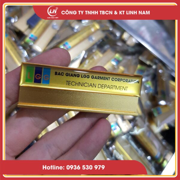 nơi đặt làm thẻ nhân viên giá rẻ