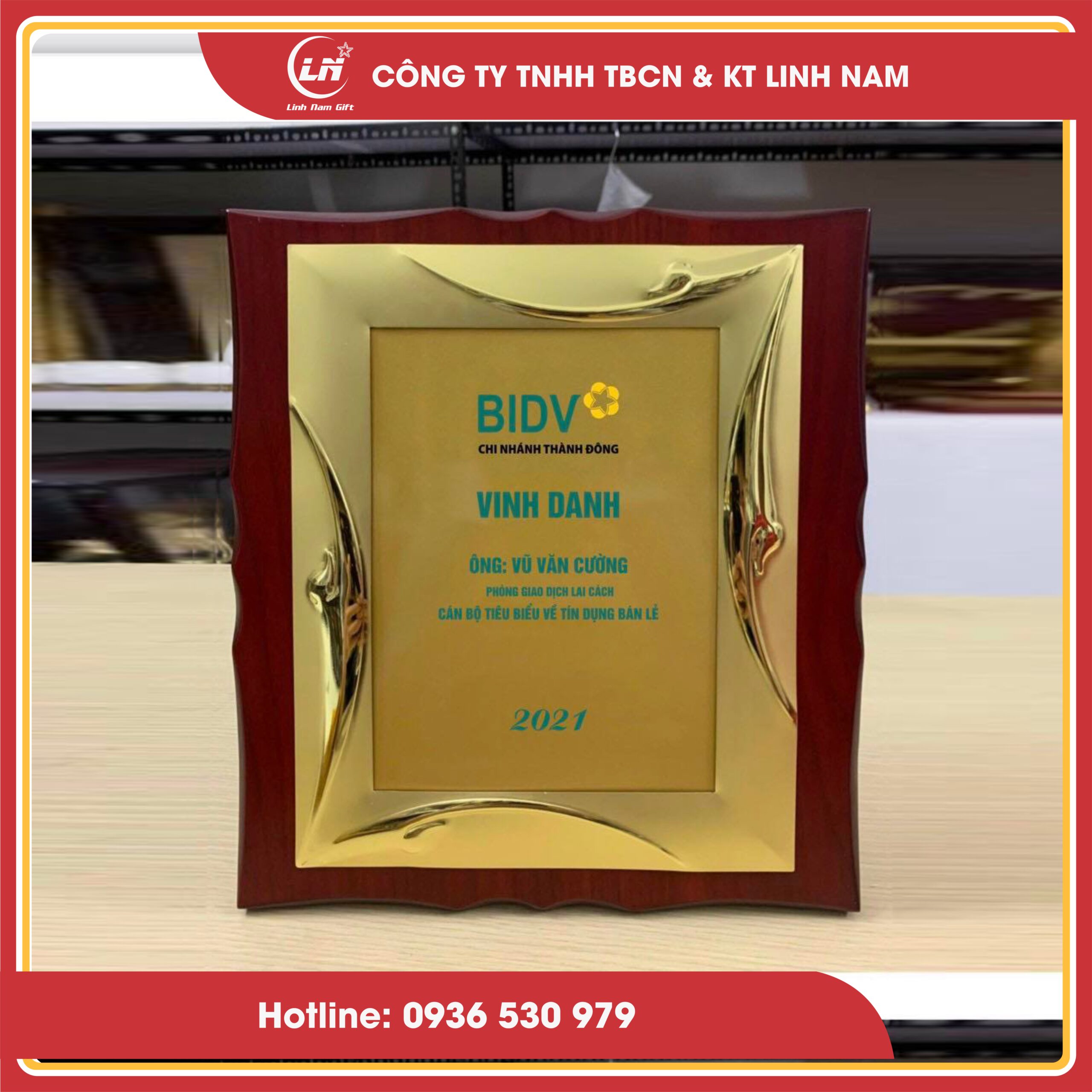 In Bảng Vinh Danh Gỗ Đồng tại TP Hải Dương